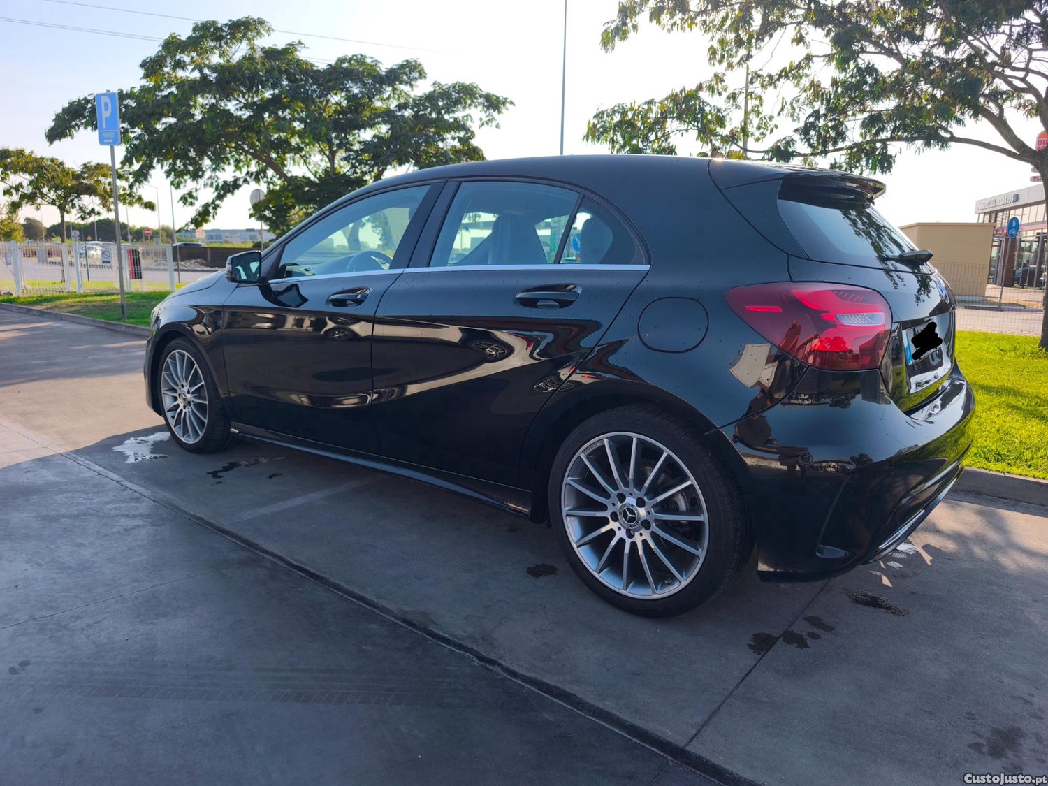 Mercedes-Benz A 180 D - AMG - 18 foto 5