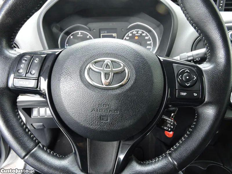 Toyota Yaris 1.4 d-4d comfort+p.style — fotografia 4