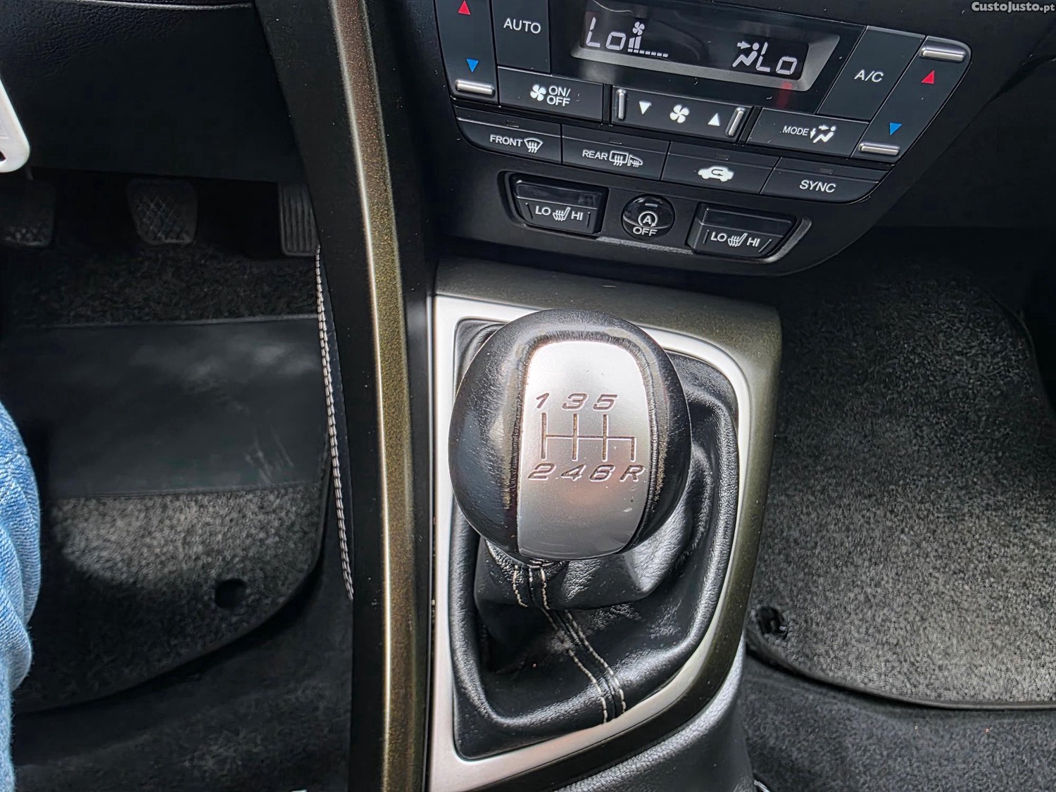 Honda Civic Tourer 1.6 i-DTEC Comfort — fotografia 14