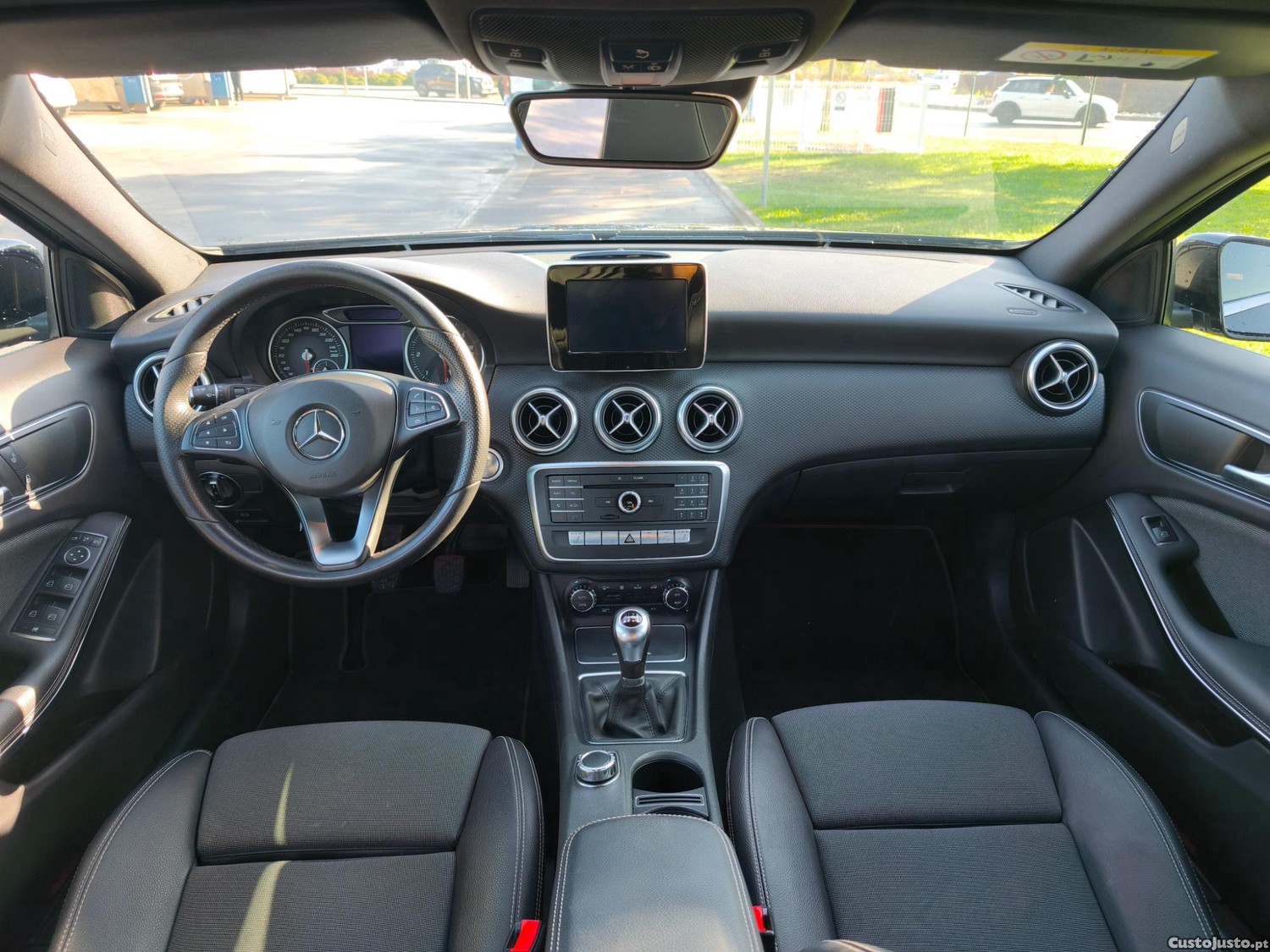 Mercedes-Benz A 180 D - AMG - 18 foto 4