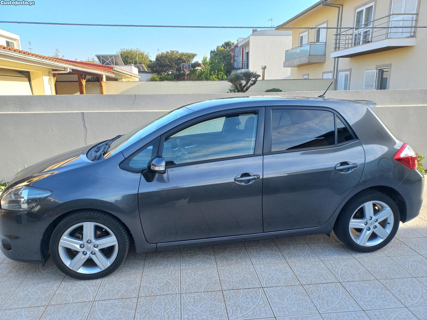Toyota Auris Toyota Auris 1.4D4D Exclusive 5P + Sport — photo 2