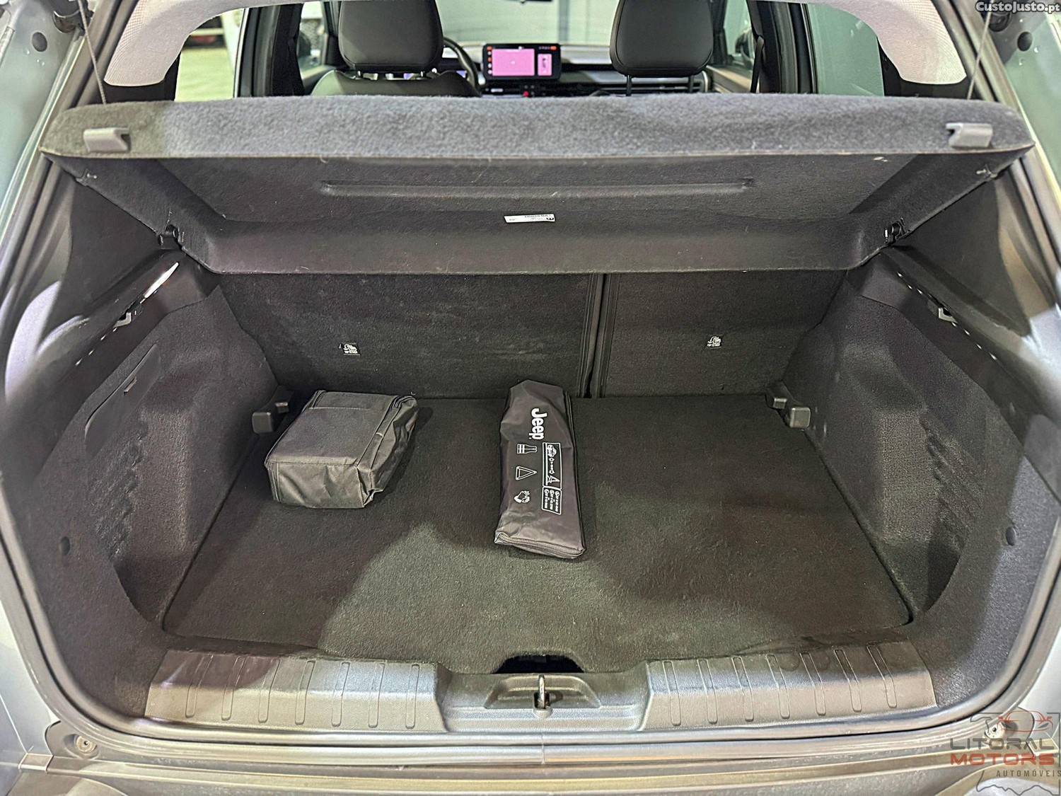 Jeep Avenger 1.2 GSE T3 Altitude — fotografia 16