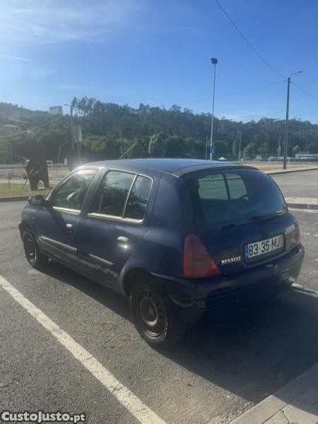 Renault Clio 1.2 — fotografia 8