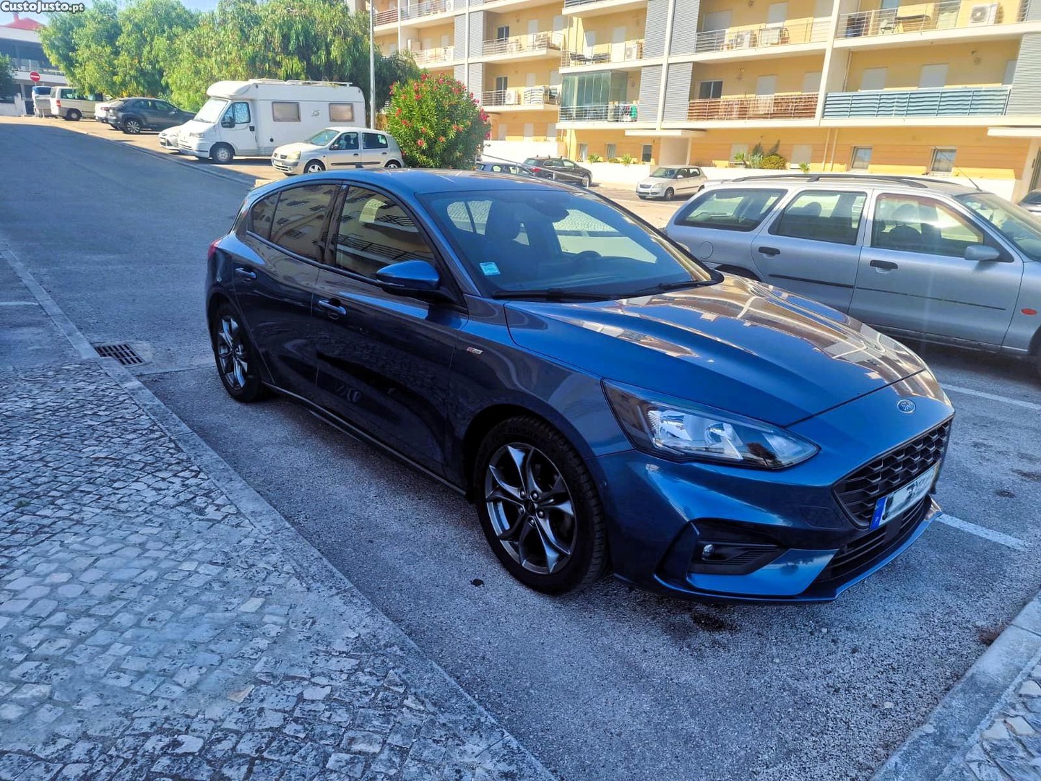 Ford Focus 1.0 EcoBoost ST-Line 125cv - 19 — photo 4