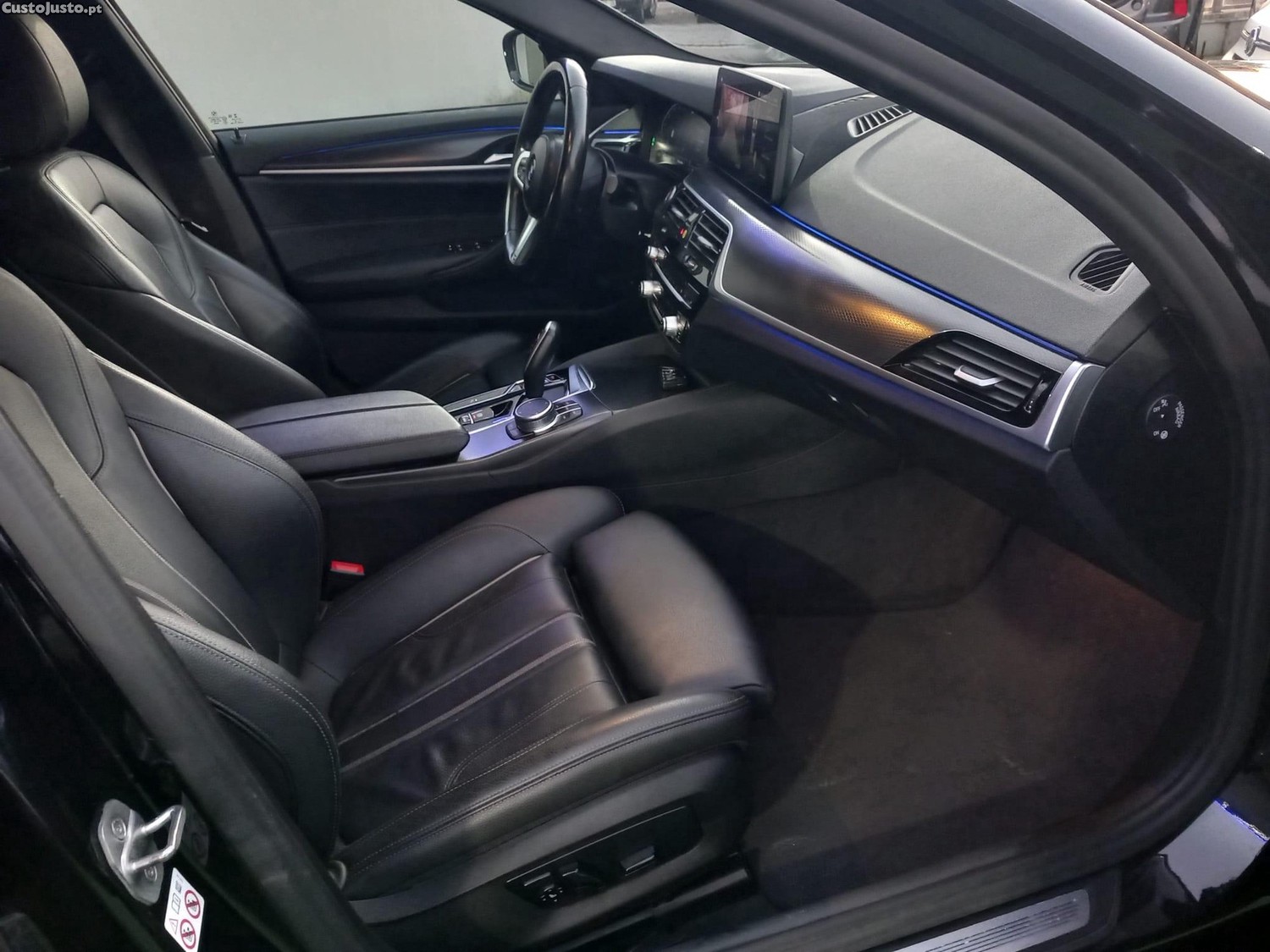 BMW 520 d Pack Desportivo M Auto — fotografia 14