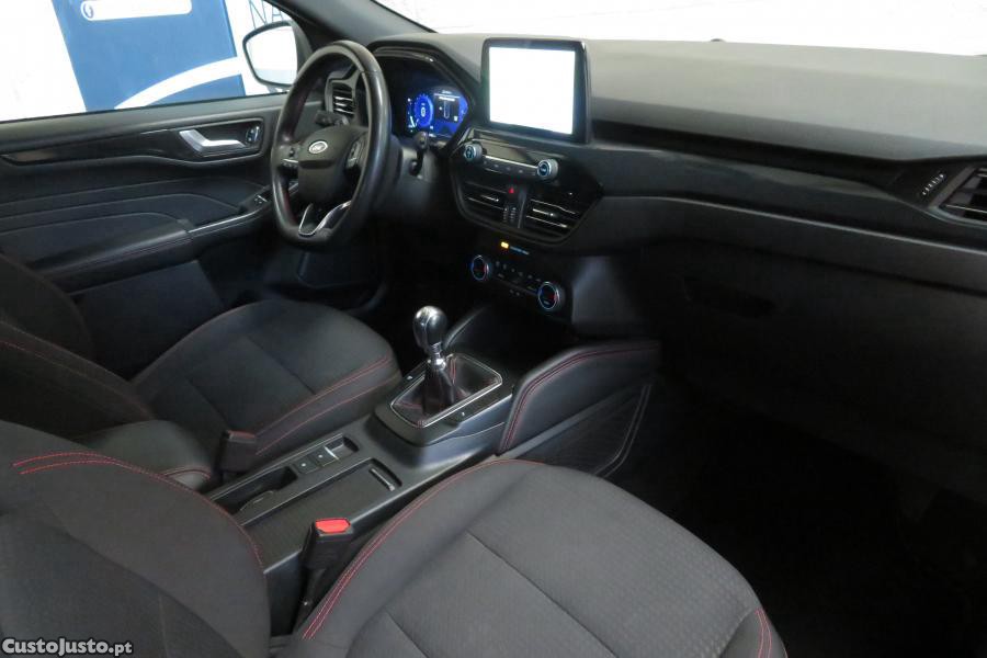 Ford Kuga 1.5 EcoBoost ST-Line — fotografia 24