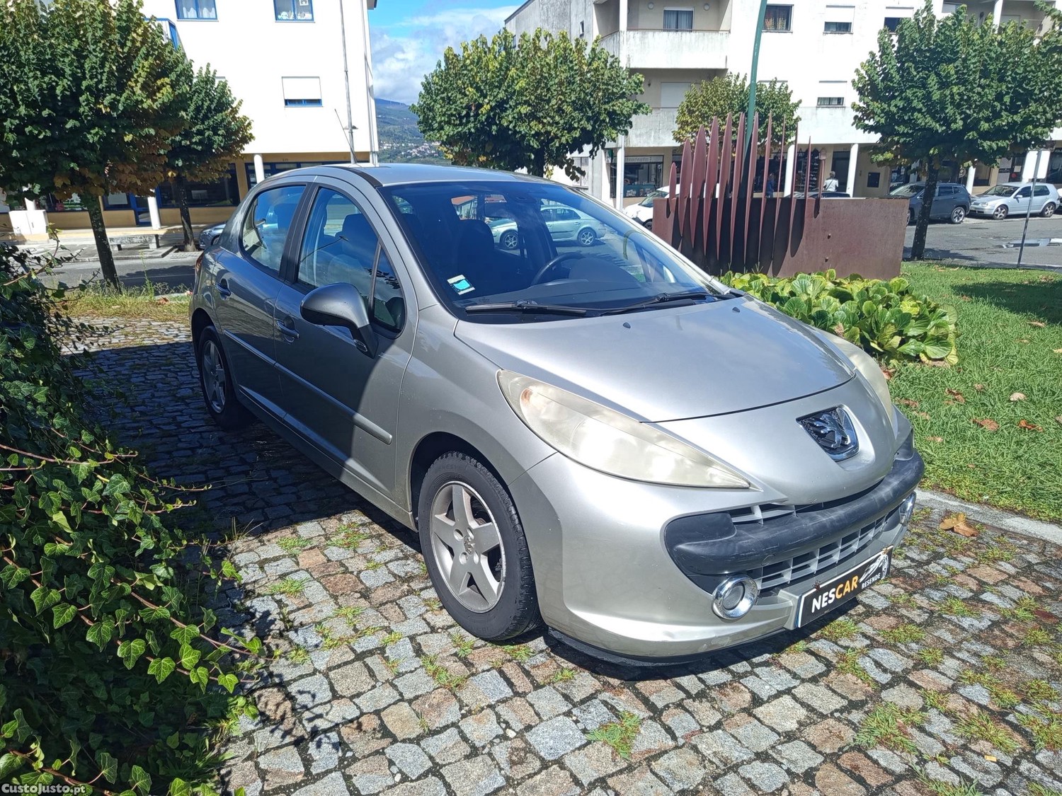 Peugeot 207 1.4 Hdi Premium - 07 foto 3