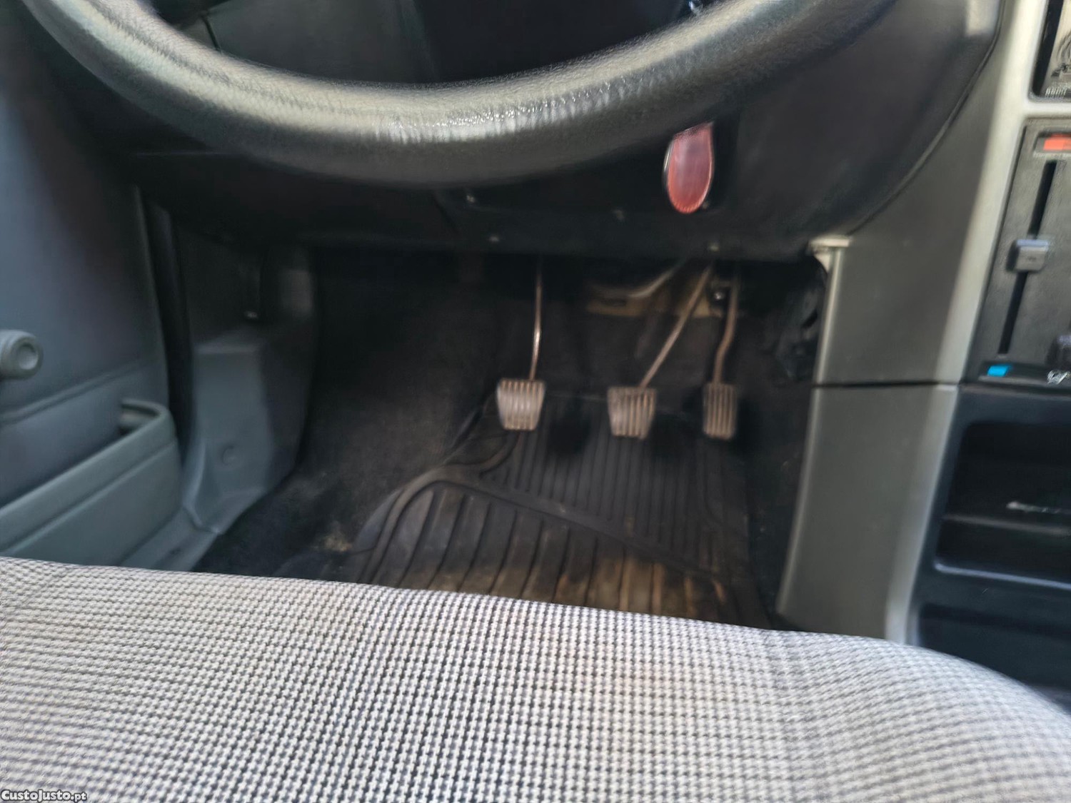 Opel Kadett 1.3 LS — fotografia 11