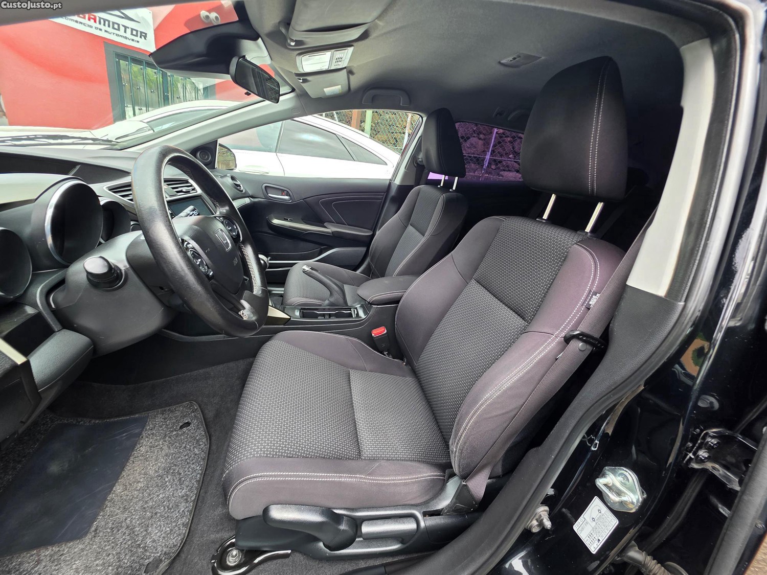 Honda Civic Tourer 1.6 i-DTEC Comfort — fotografia 25