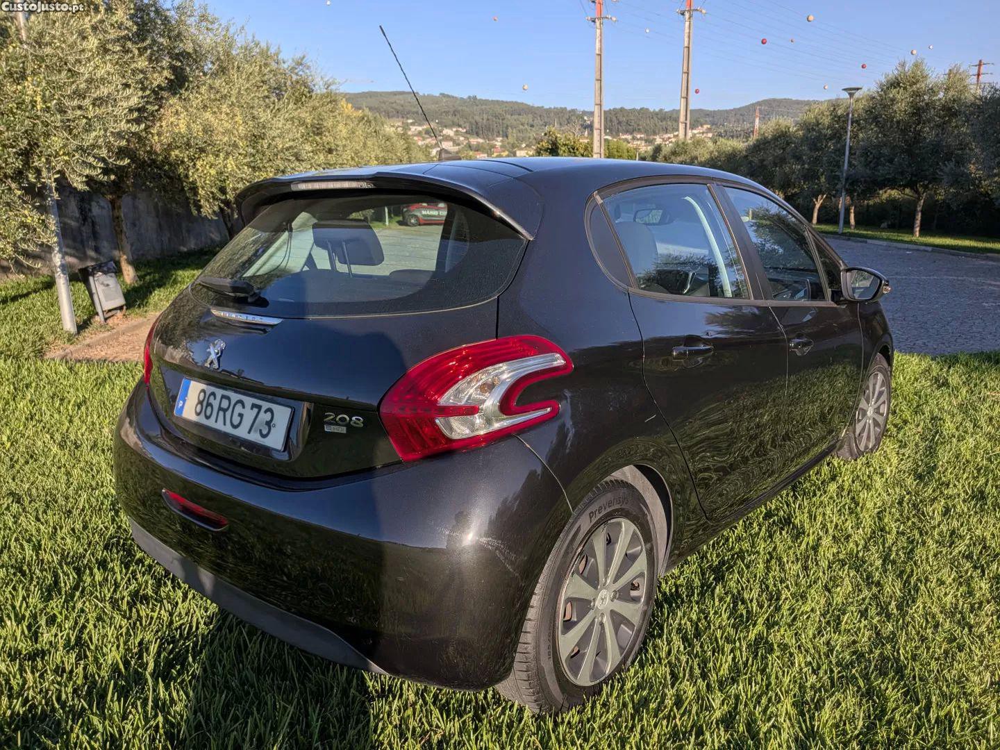 Peugeot 208 1.4 hdi active — photo 3