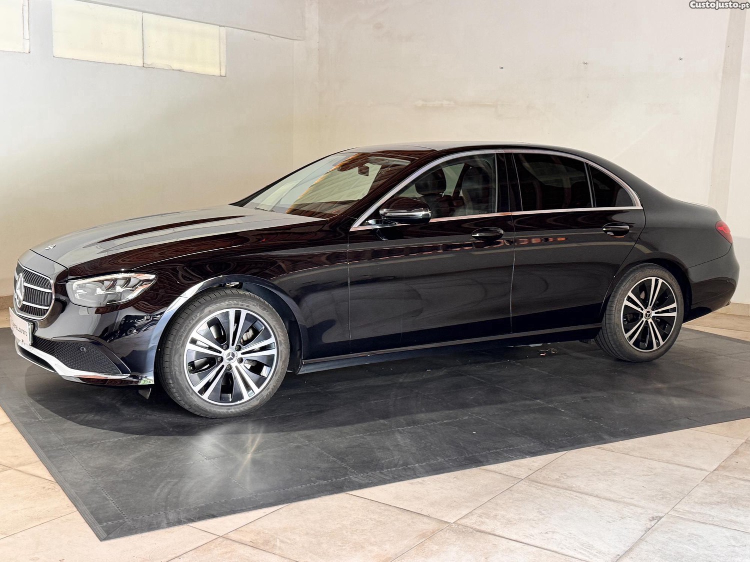 Mercedes-Benz E 220 d Avantgarde - 22 foto 2