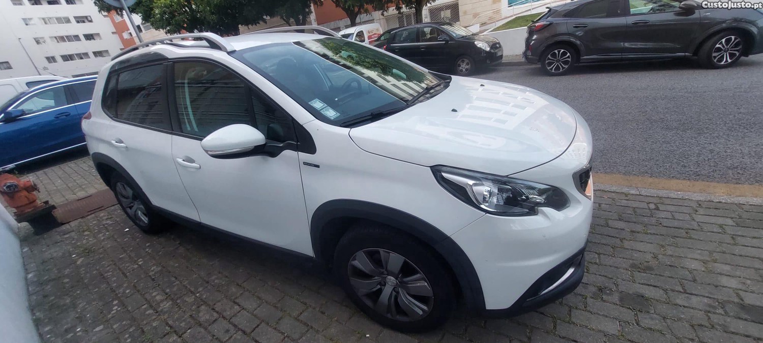 Peugeot 2008 1.2 Puretech 110CV Signature - 19 — photo 5