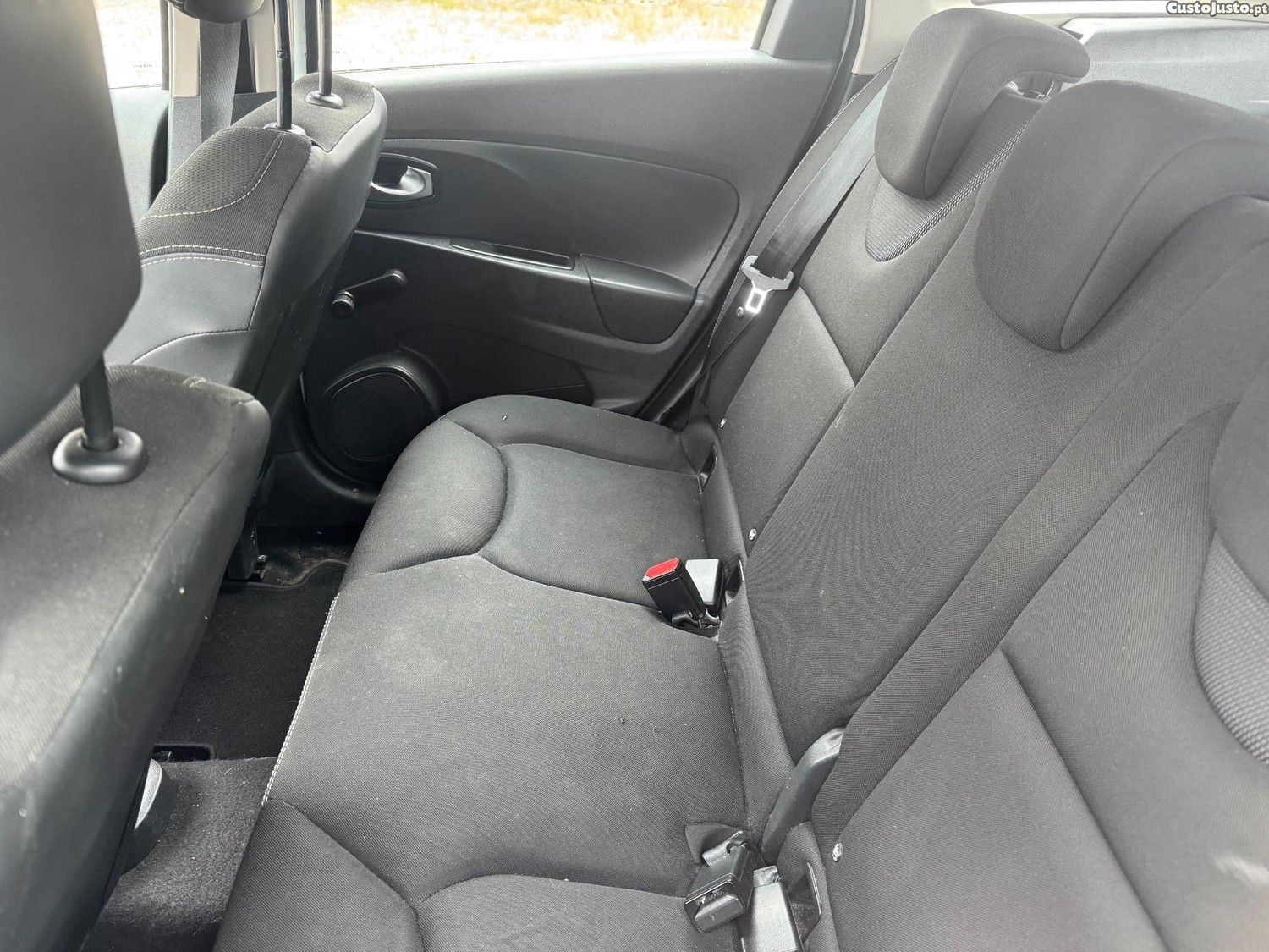 Renault Clio ST1.5 DCI 90cv - 16 — photo 4