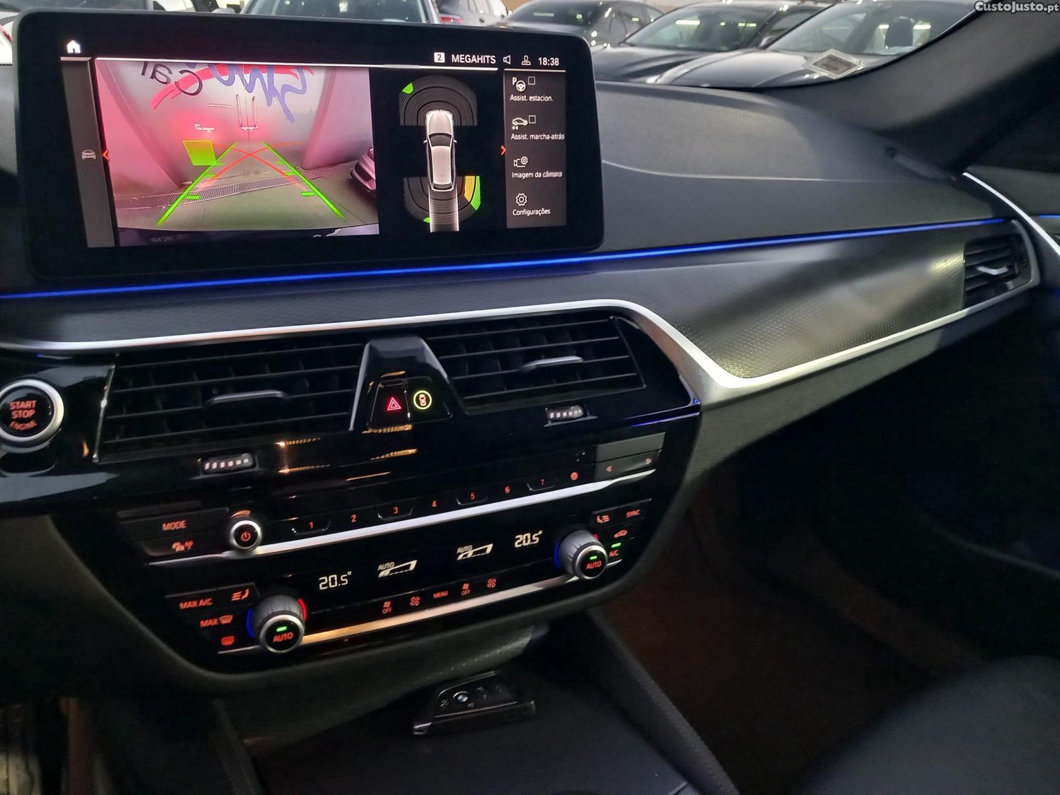BMW 520 d Pack Desportivo M Auto — fotografia 12