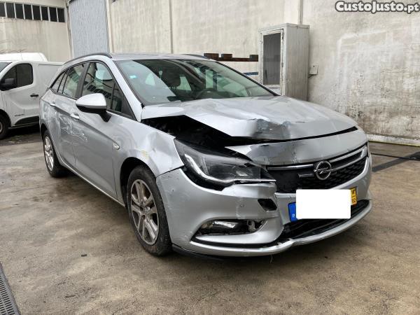 Opel Astra K Sports Tourer 1.6 CDTi 136cv | 258.123 Km - 18 foto 4
