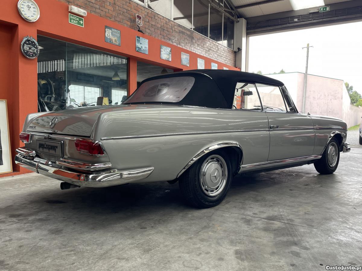 Mercedes-Benz 220 SE foto 5