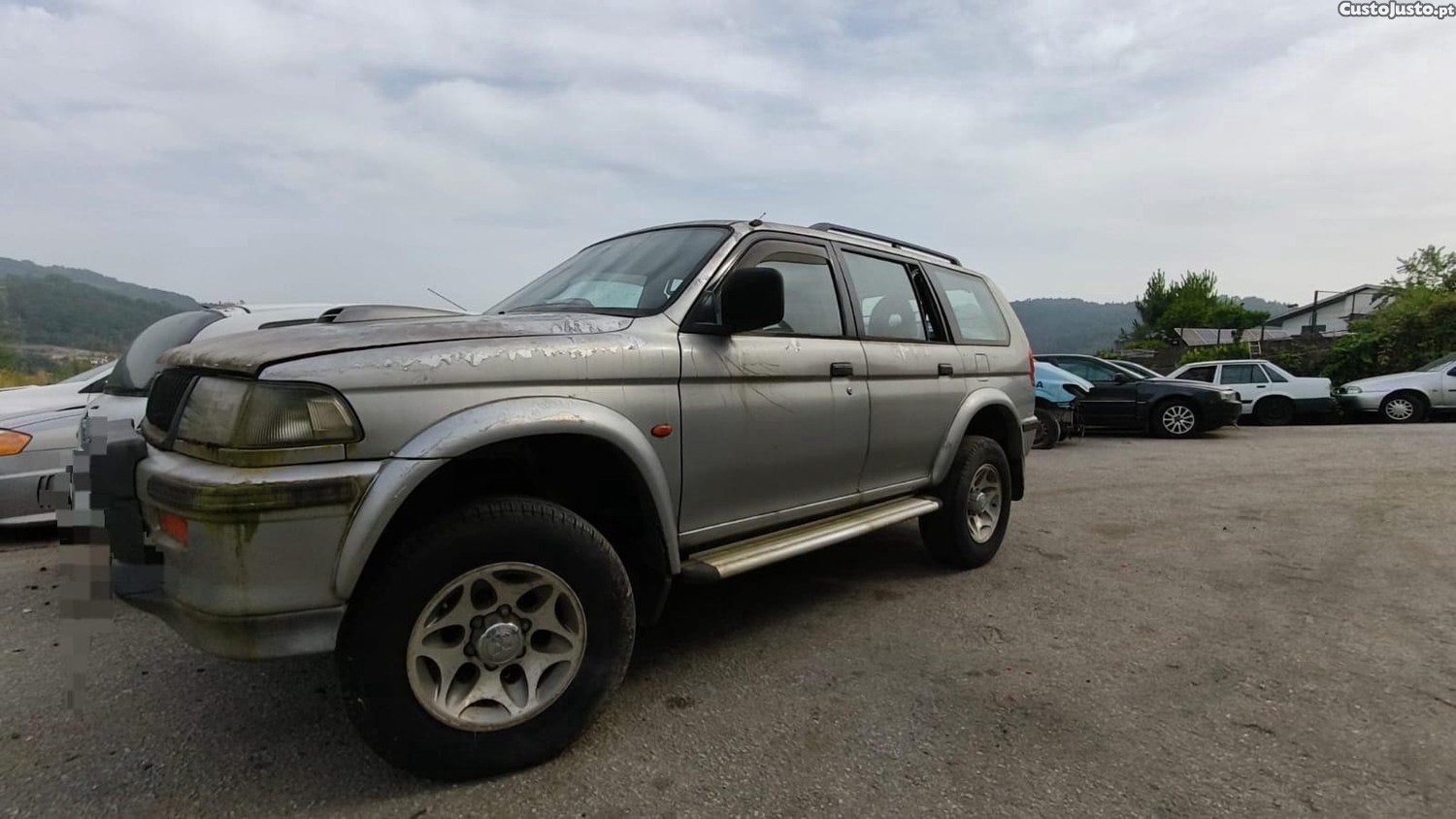 Mitsubishi  Sport Wagon — photo 2