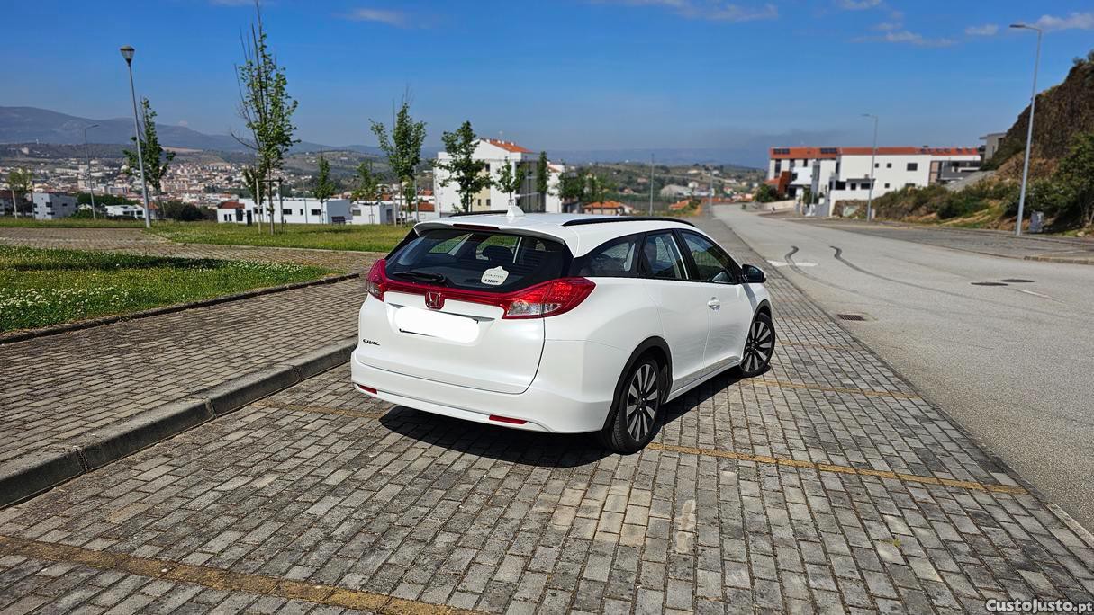Honda Civic Tourer — fotografia 6