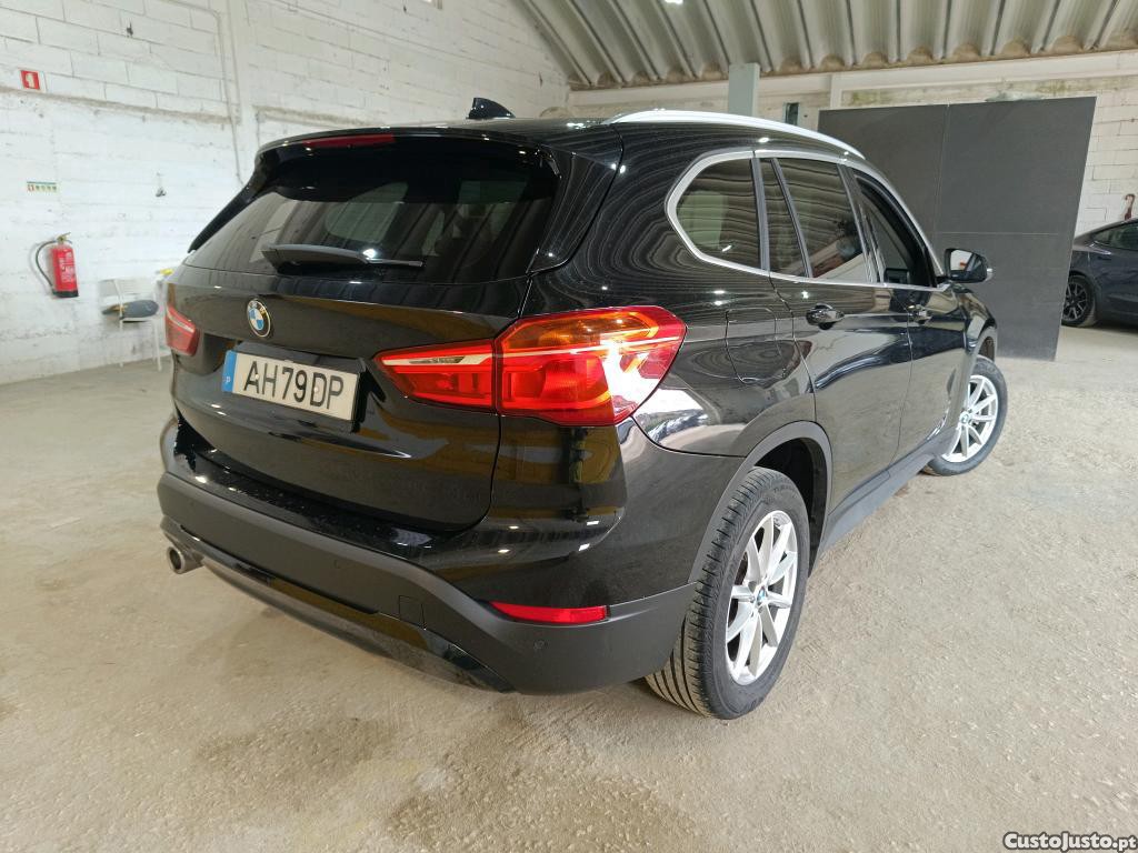 BMW X1 16 d sDrive - 21 foto 4