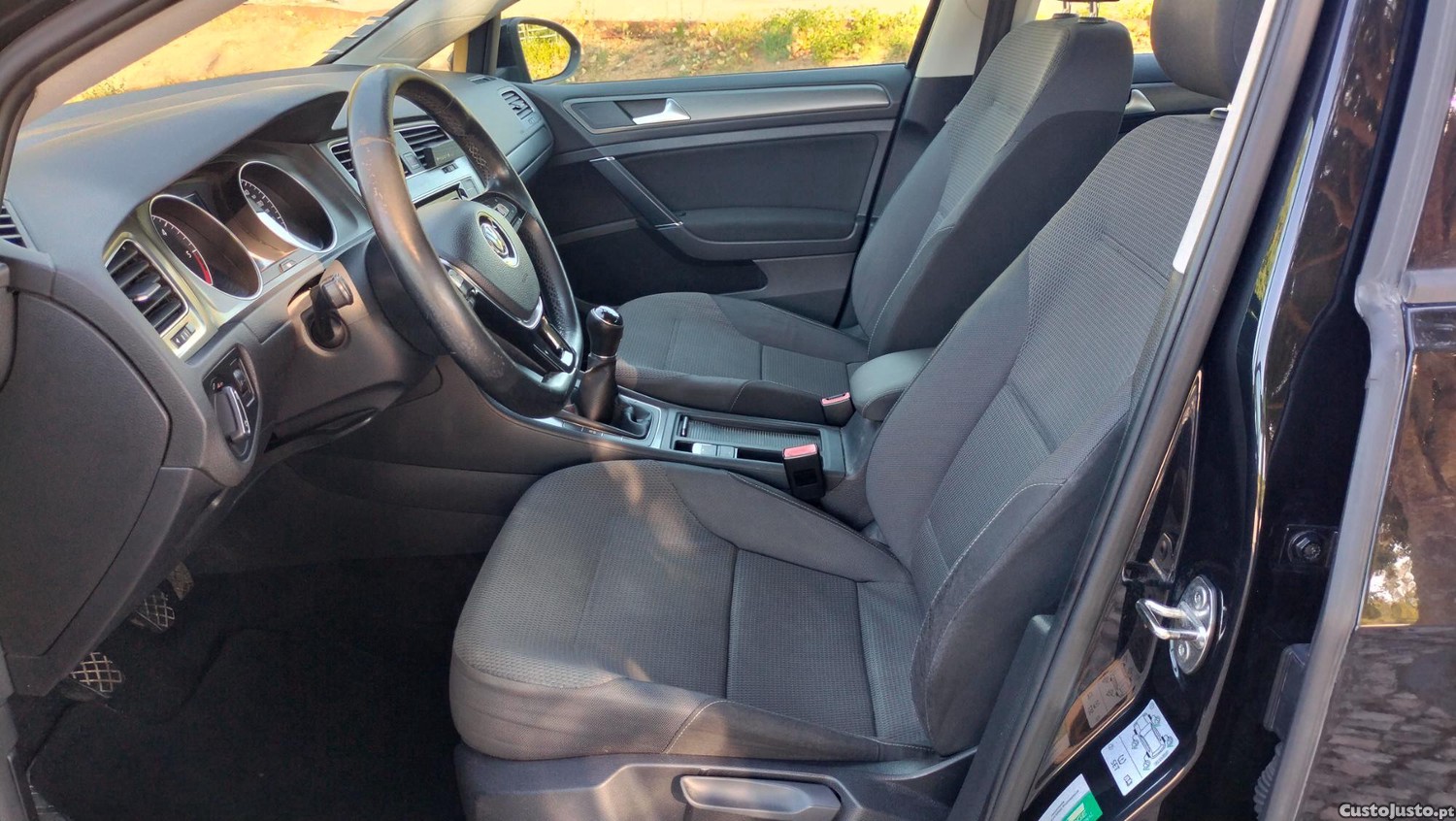 VW Golf 1.6 TDI Bluemotion — photo 5