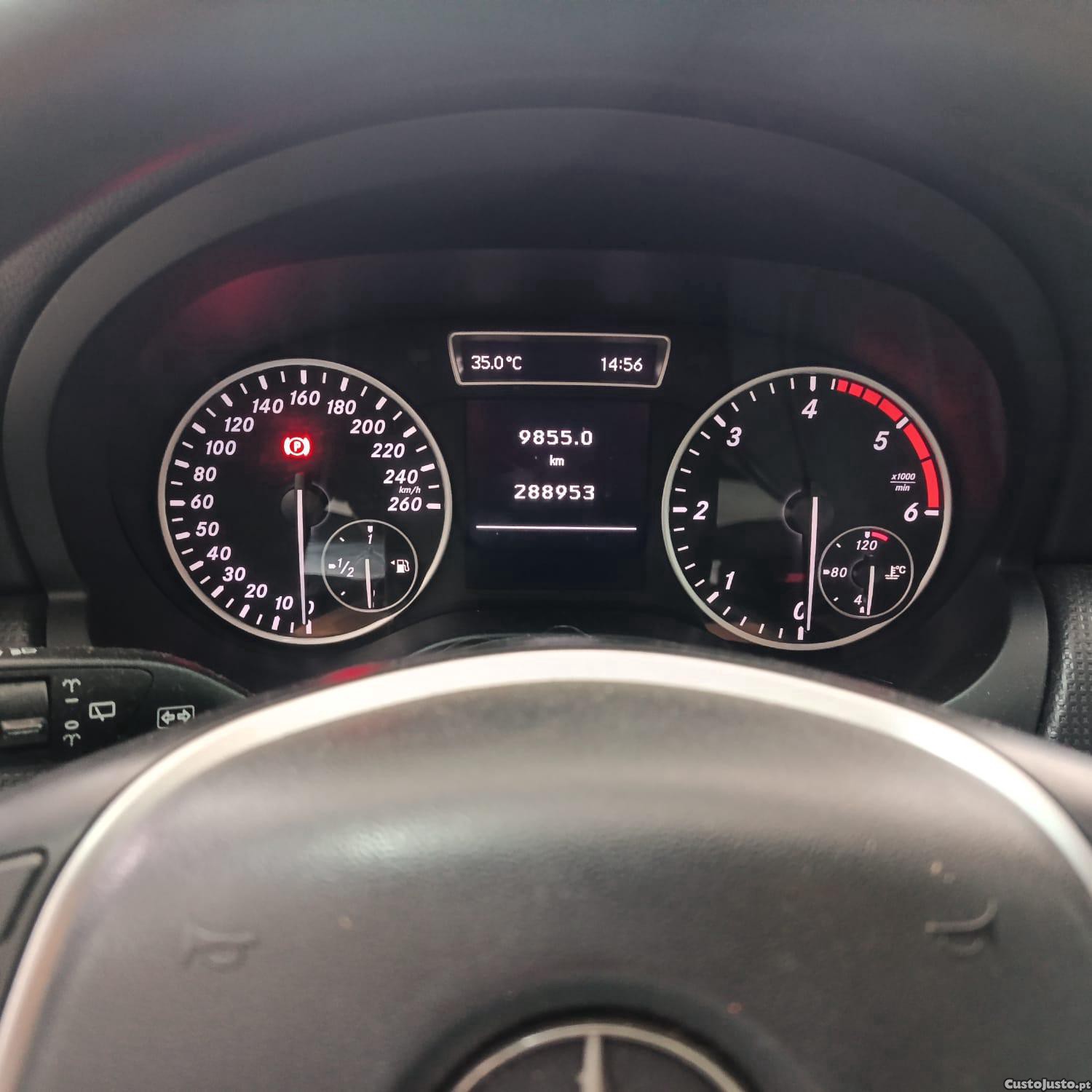 Mercedes-Benz A 180 1.5 CDI pack AMG — fotografia 7