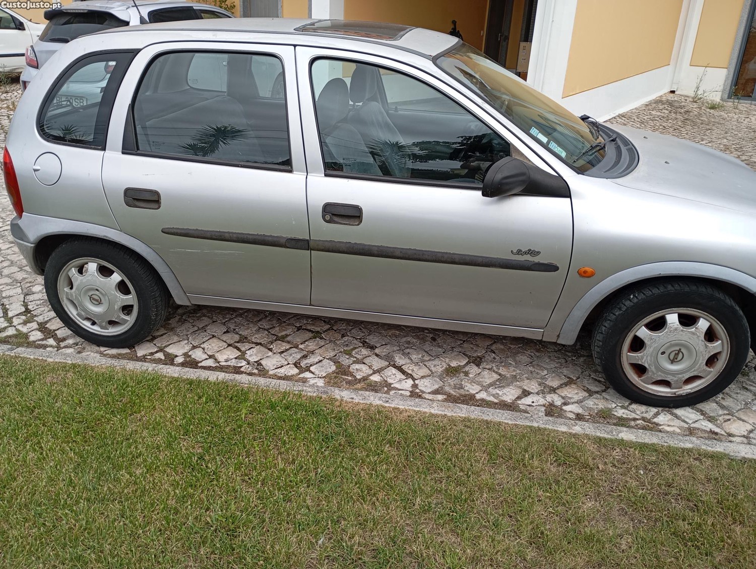 Opel Corsa TD - 99 foto 4