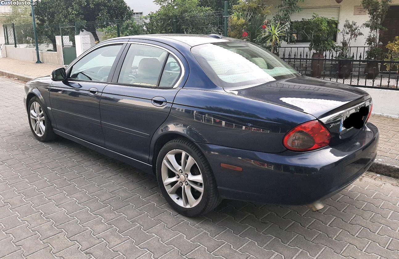 Jaguar X-Type 2.2d Executive 155cv — fotografia 3
