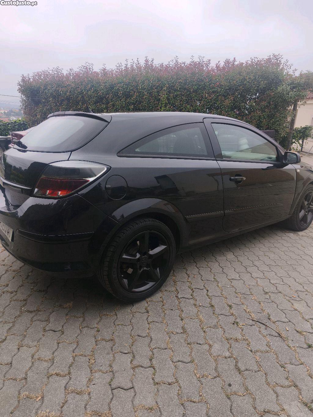 Opel Astra 1.7 GTC sport — fotografia 6