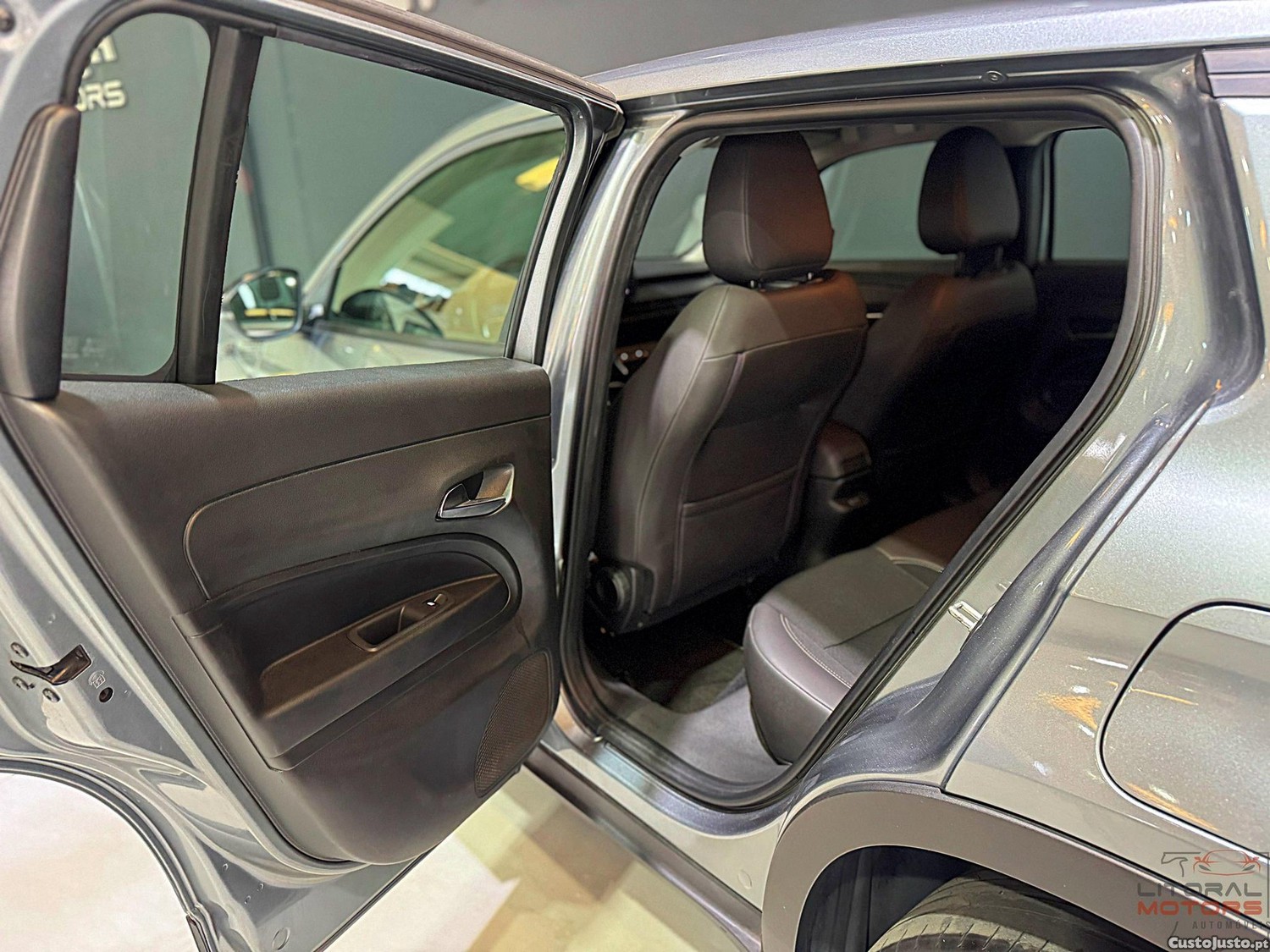 Jeep Avenger 1.2 GSE T3 Altitude — fotografia 10