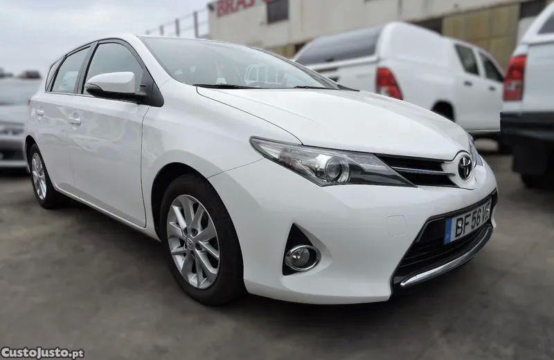Toyota Auris 1.4 d-4d comfort+p.style - 14 foto 2