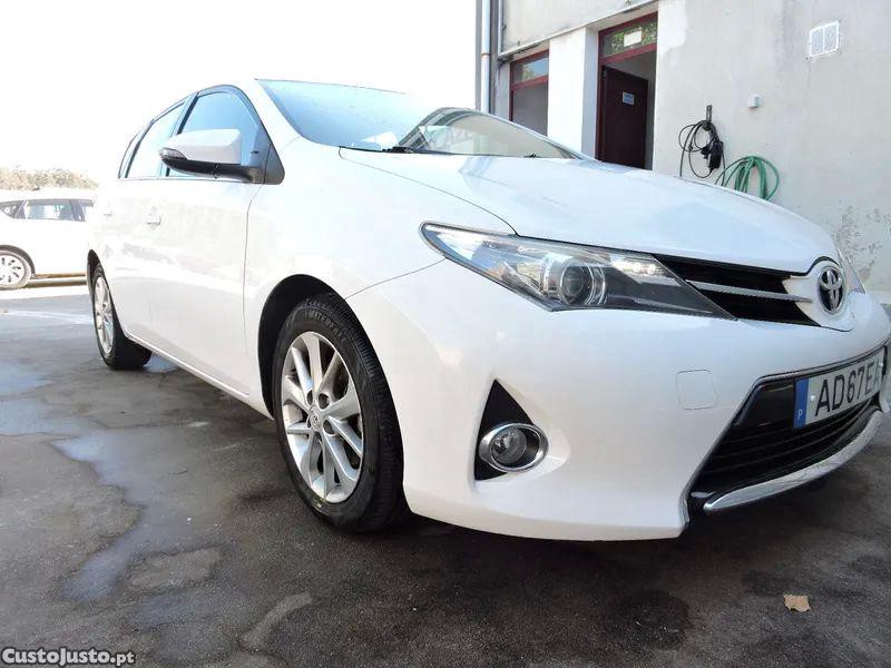 Toyota Auris 1.4 d-4d comfort+navi — photo 2