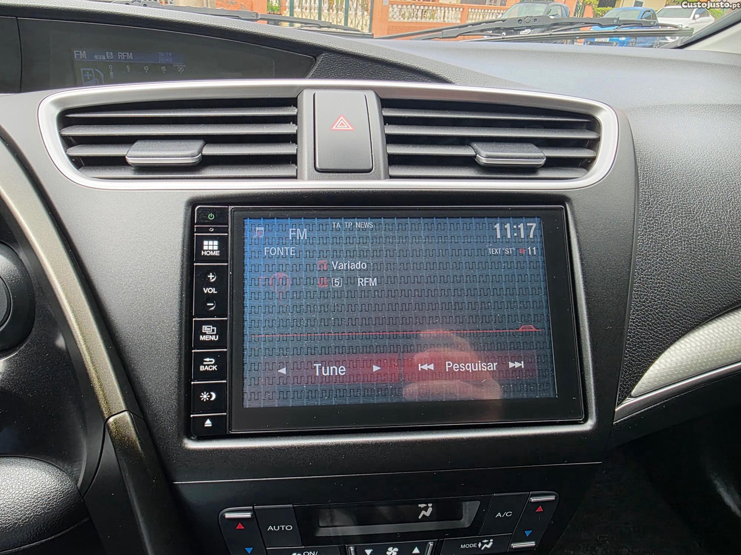 Honda Civic Tourer 1.6 i-DTEC Comfort — fotografia 20