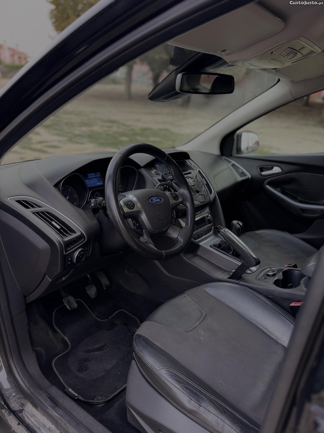 Ford Focus Sw 1.6 titanium — fotografia 3