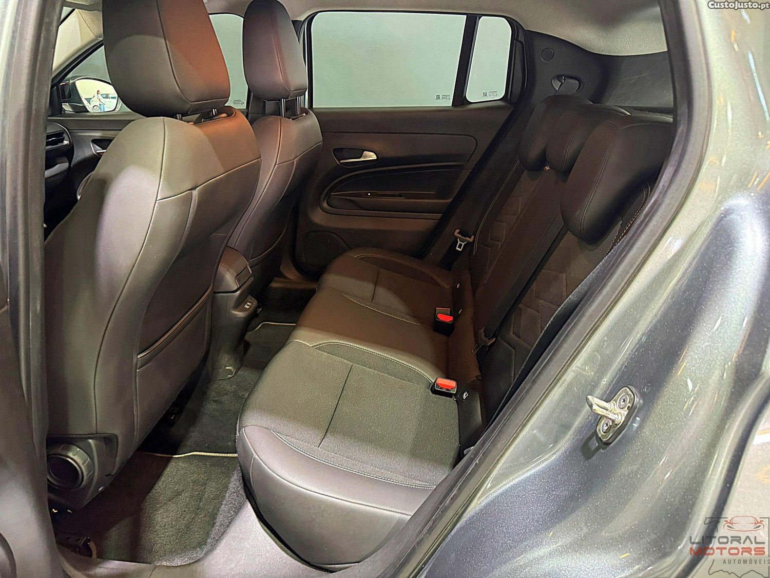 Jeep Avenger 1.2 GSE T3 Altitude — fotografia 9
