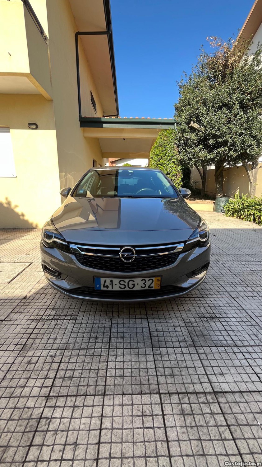 Opel Astra 1.6CDTI - 16 foto 3