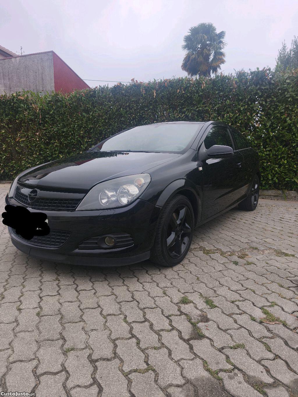 Opel Astra 1.7 GTC sport — fotografia 4