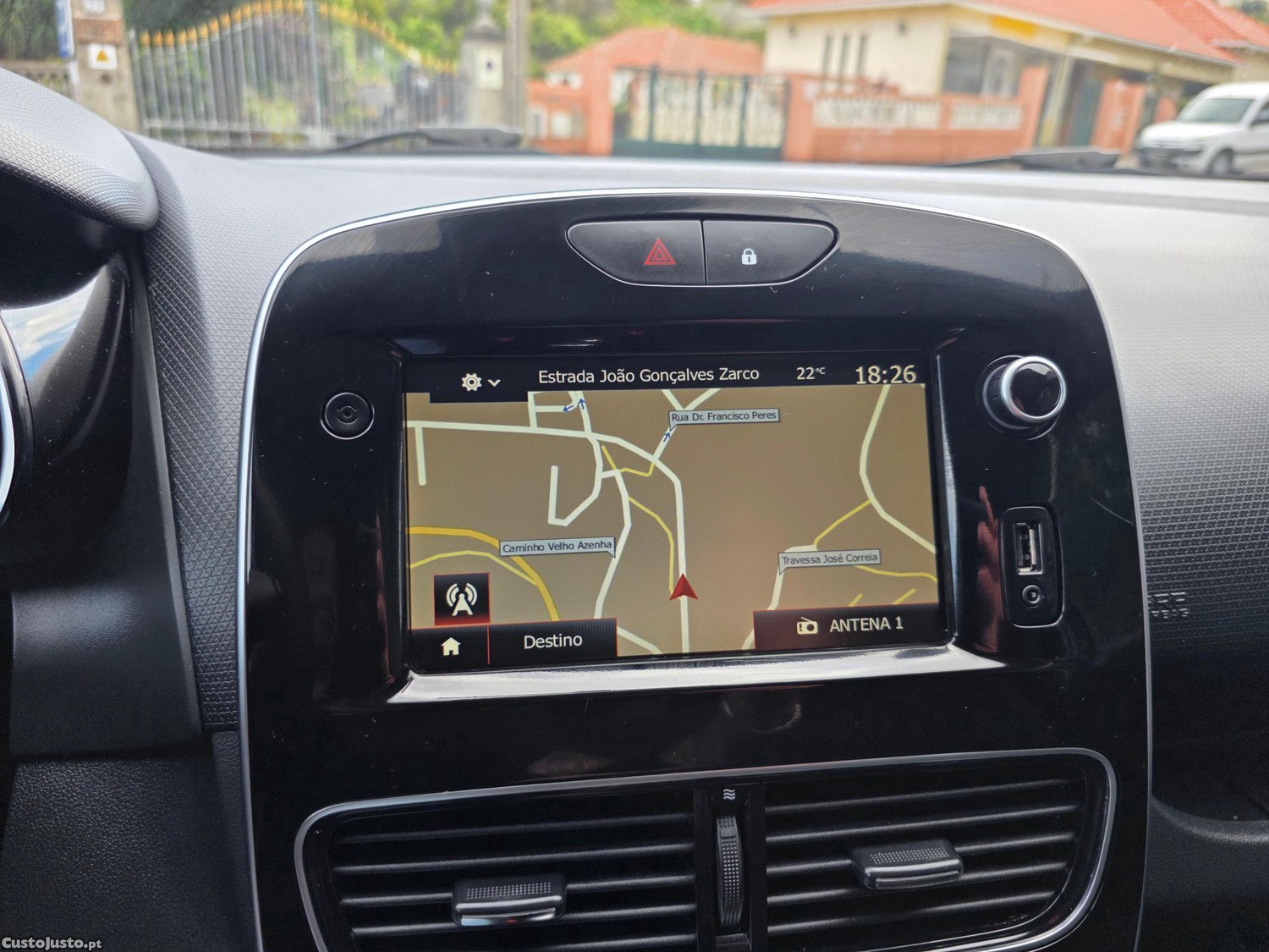 Renault Clio ST 0.9 TCE Limited — fotografia 15