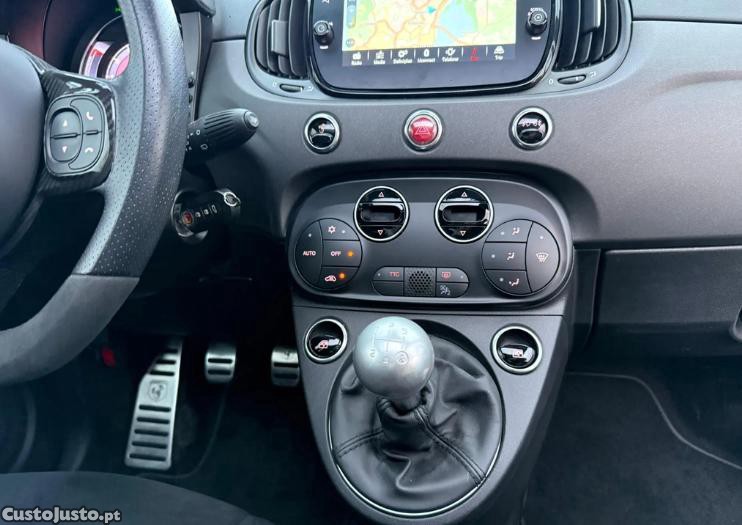 Abarth 695 Competizione — fotografia 2