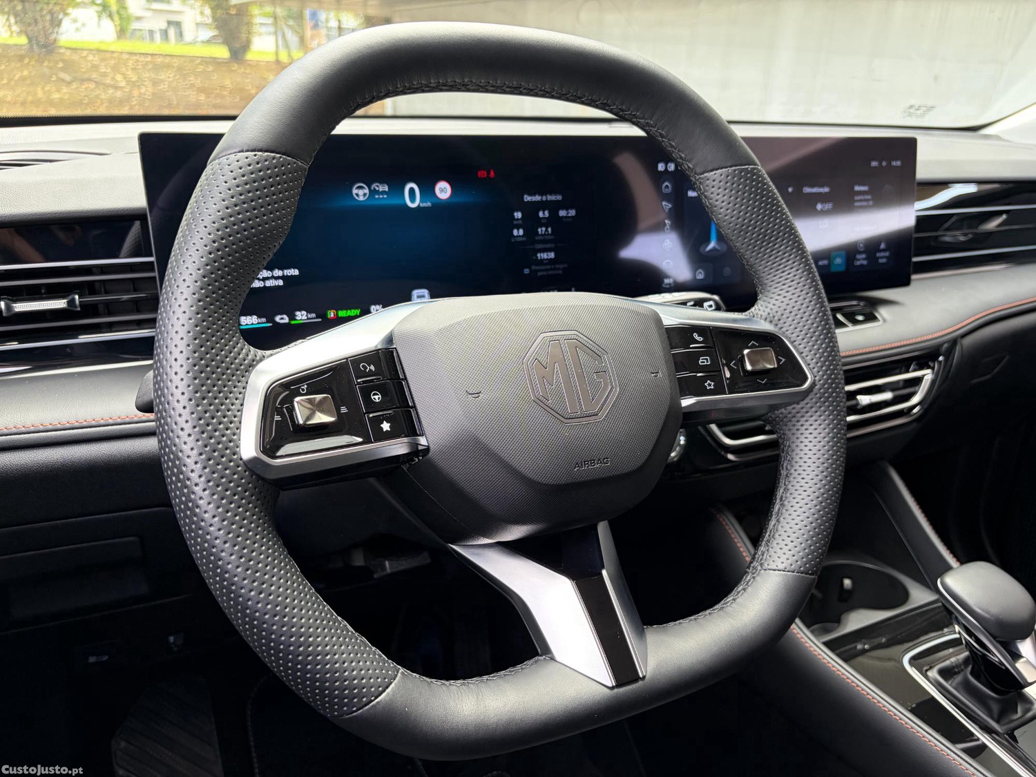 MG ZS HS 1.5 PLUG-IN HYBRID LUXURY NACIONAL 1 ÚNICO DONO - 25 — photo 3