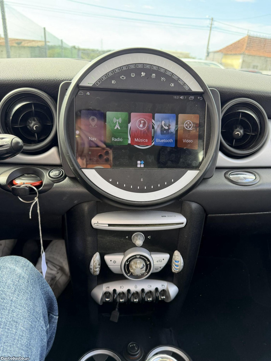 MINI Cooper 1.6HDi 110CV - 09 — photo 3