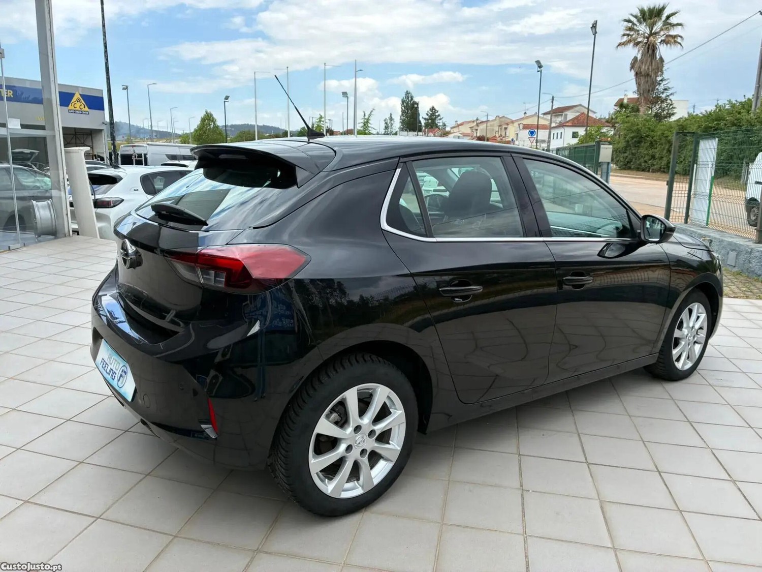 Opel Corsa 1.5 D Elegance - 20 foto 3