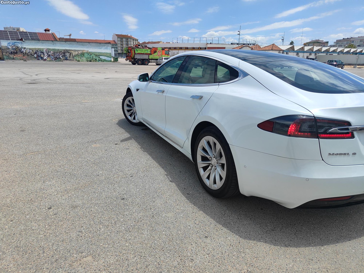 Tesla Model S 75d — fotografia 5