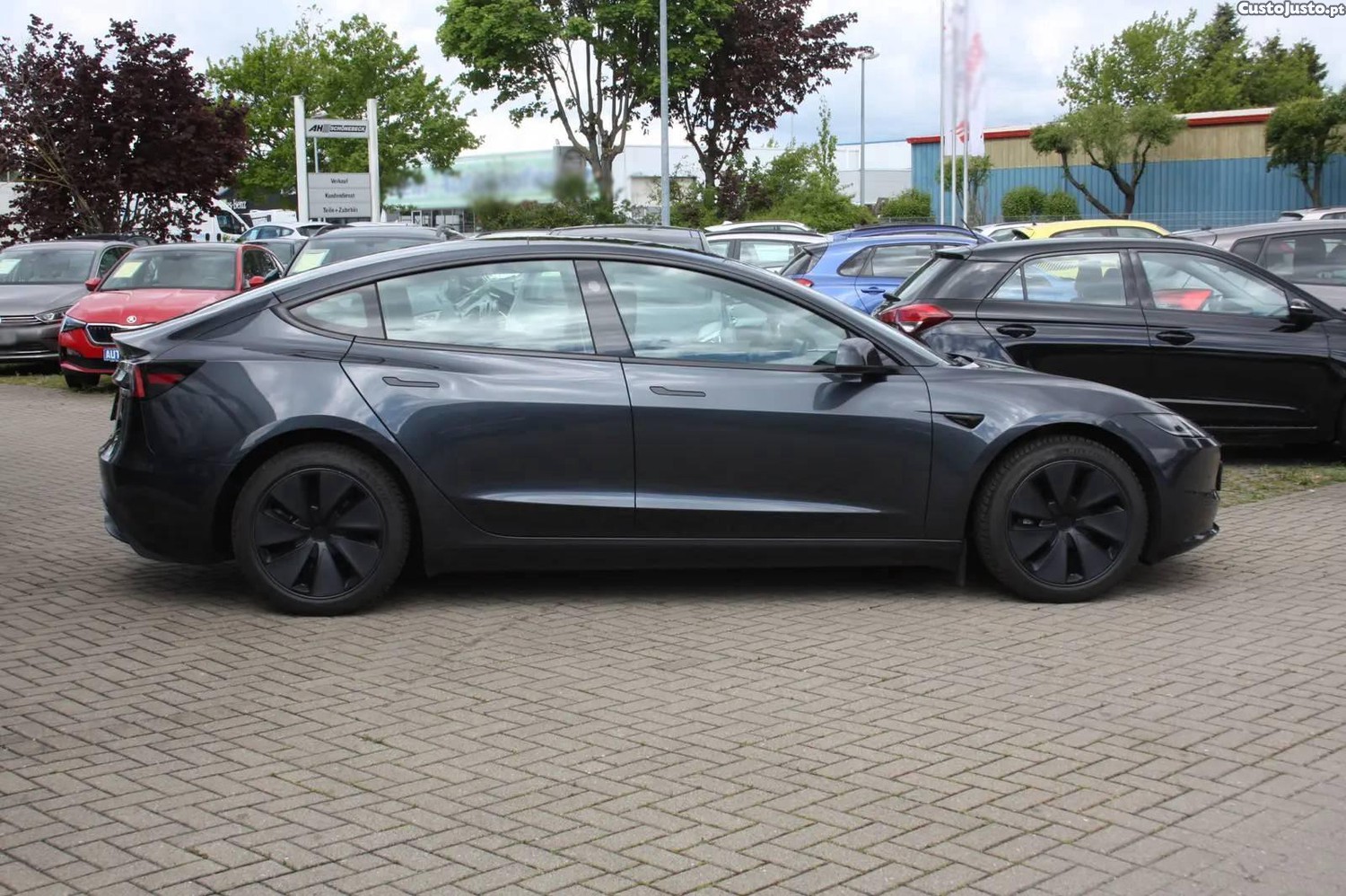 Tesla Model 3 Highland SR RWD - 24 foto 3