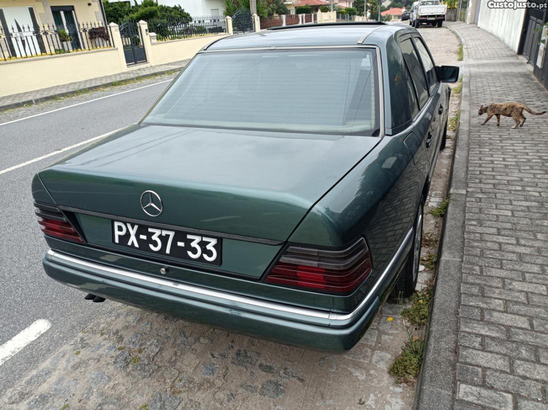 Mercedes-Benz E 250 Turbo - 91 — photo 3
