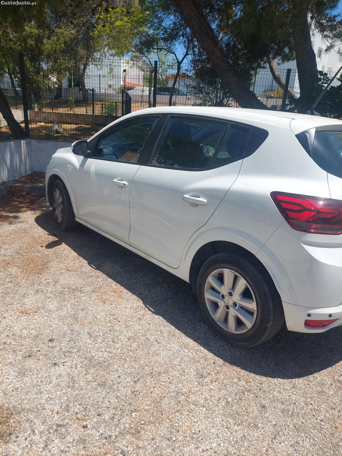 Dacia Sandero 1.0 ECO-G ESSENTIAL BI - 23 — photo 5