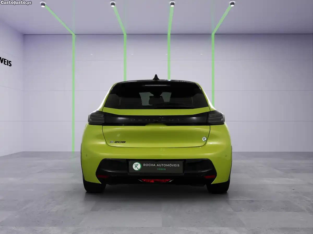 Peugeot e-208 50 kWh Active — fotografia 9