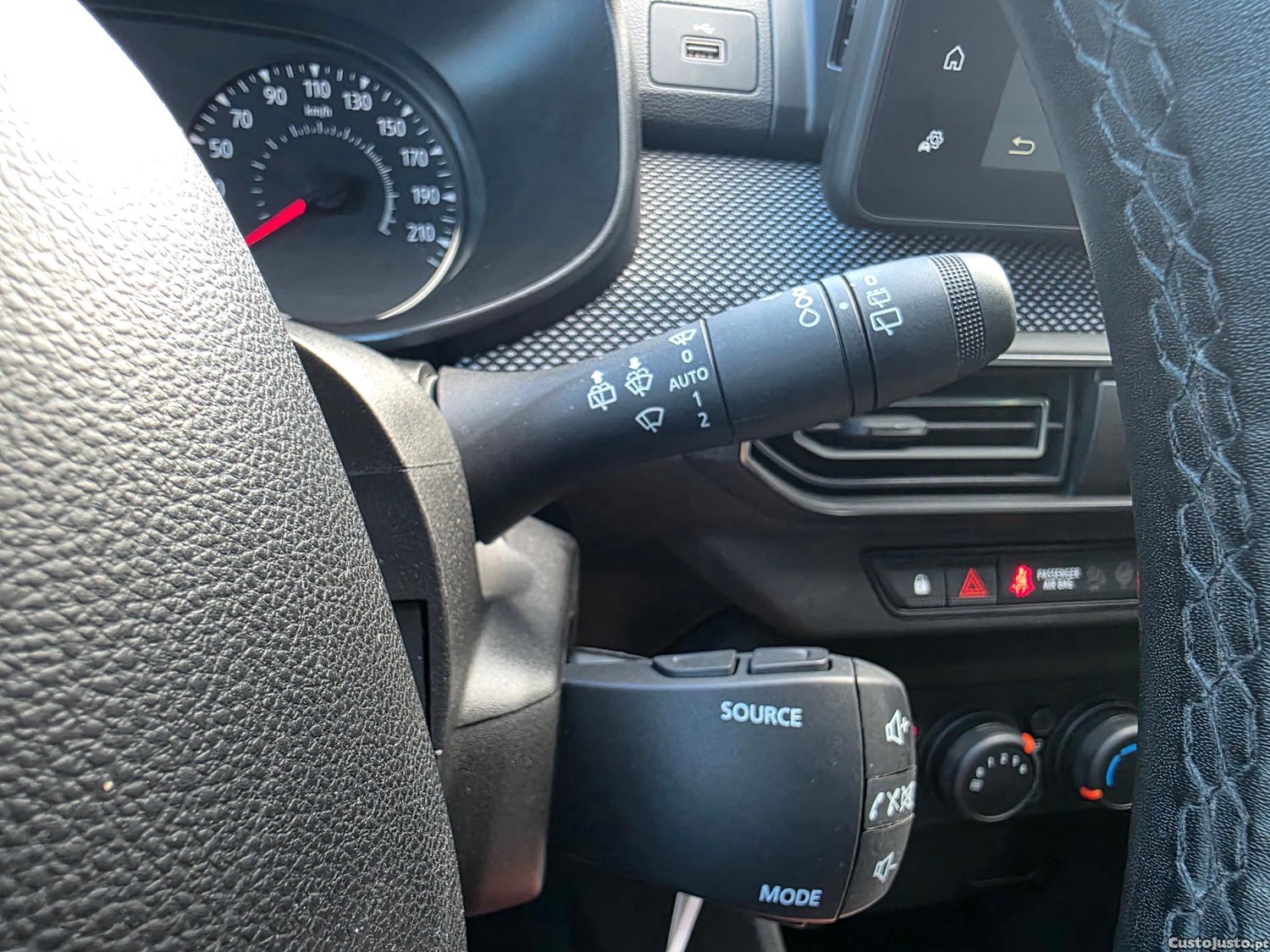 Dacia Sandero 1.0 TCE Comfort — fotografia 5