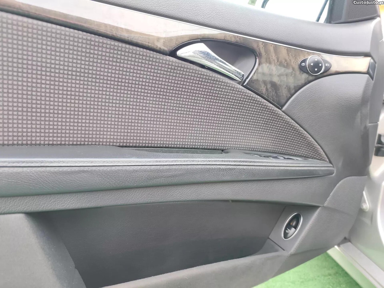 Mercedes-Benz E 220 CDi Avantgard — fotografia 13