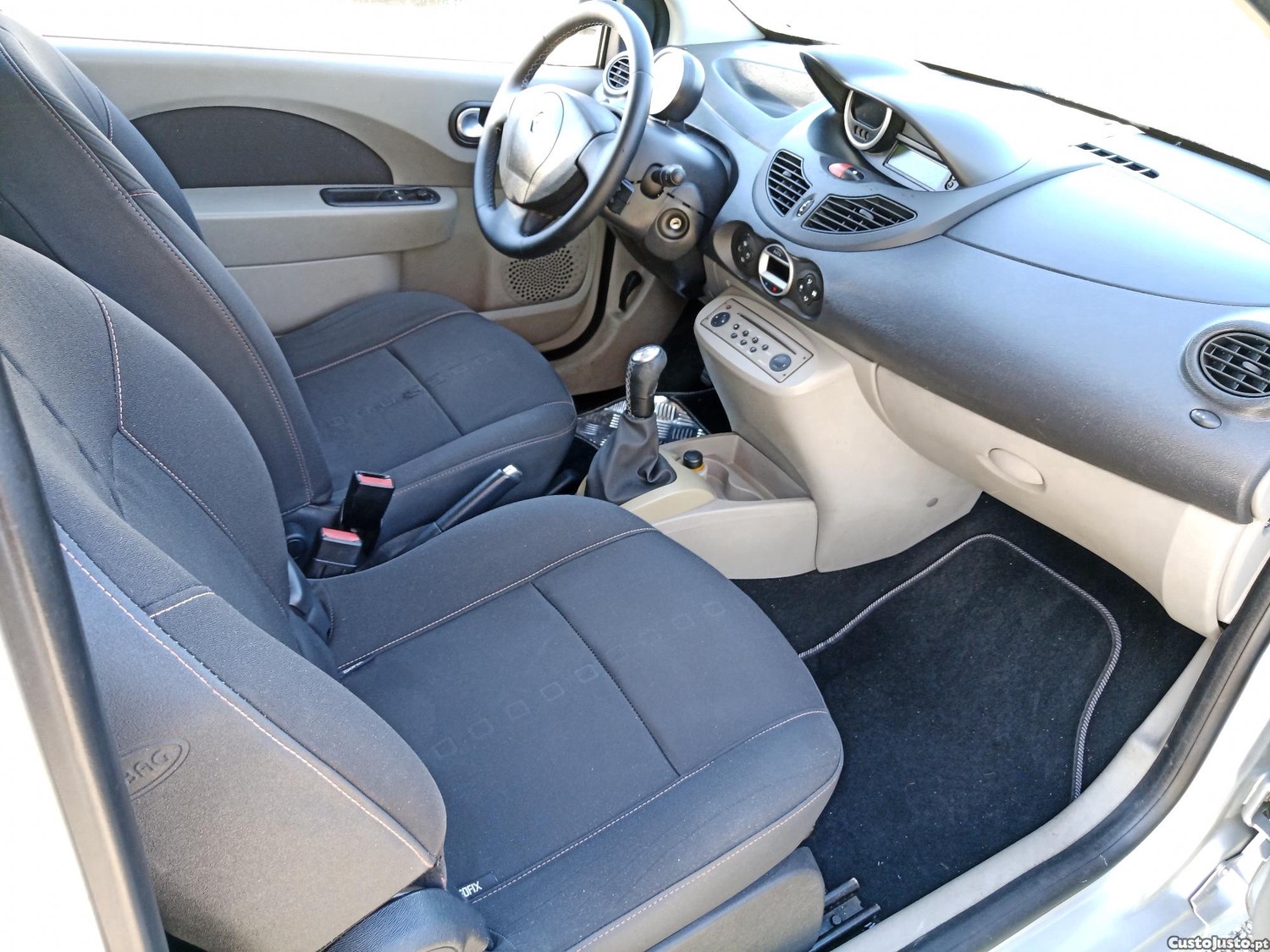Renault Twingo II 1.5 dCi 65cv - 08 foto 5