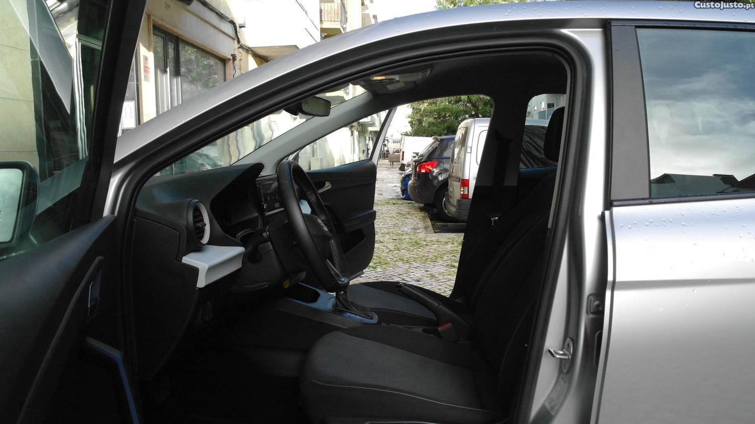 SEAT Ibiza 1.0 TSI Style DSG — fotografia 3